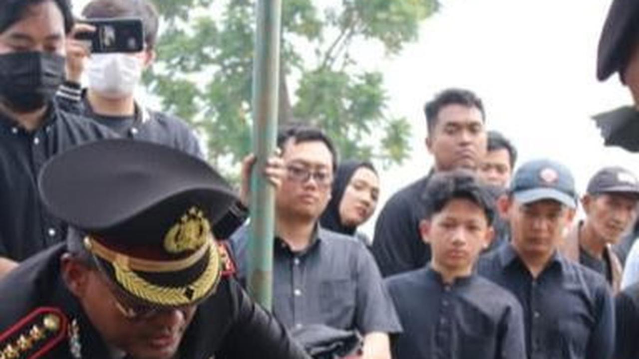 Detik-Detik Kecelakaan Iptu Jarot usai KTT ASEAN, Motor Jatuh Hilang Keseimbangan Lalu Ditabrak Mobil