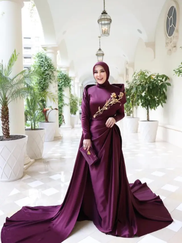 Model Gaun Couture Muslim Ungu Syahrini