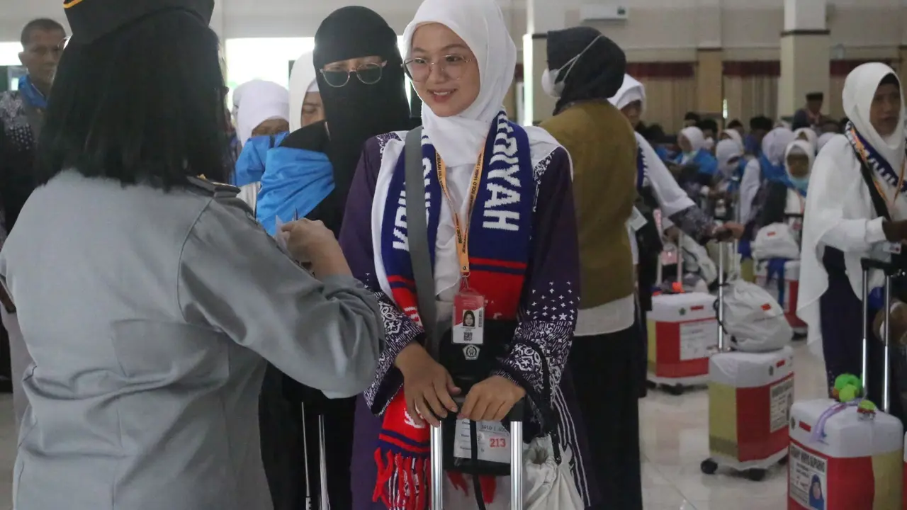 Levina Istiazah (18 tahun) (haji.kemenag.go.id)