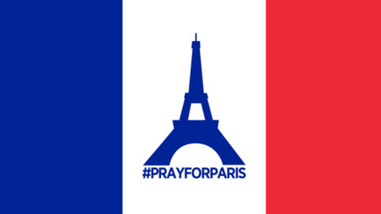 Duka cita untuk Paris, bendera Prancis 'menyala' di sejumlah negara