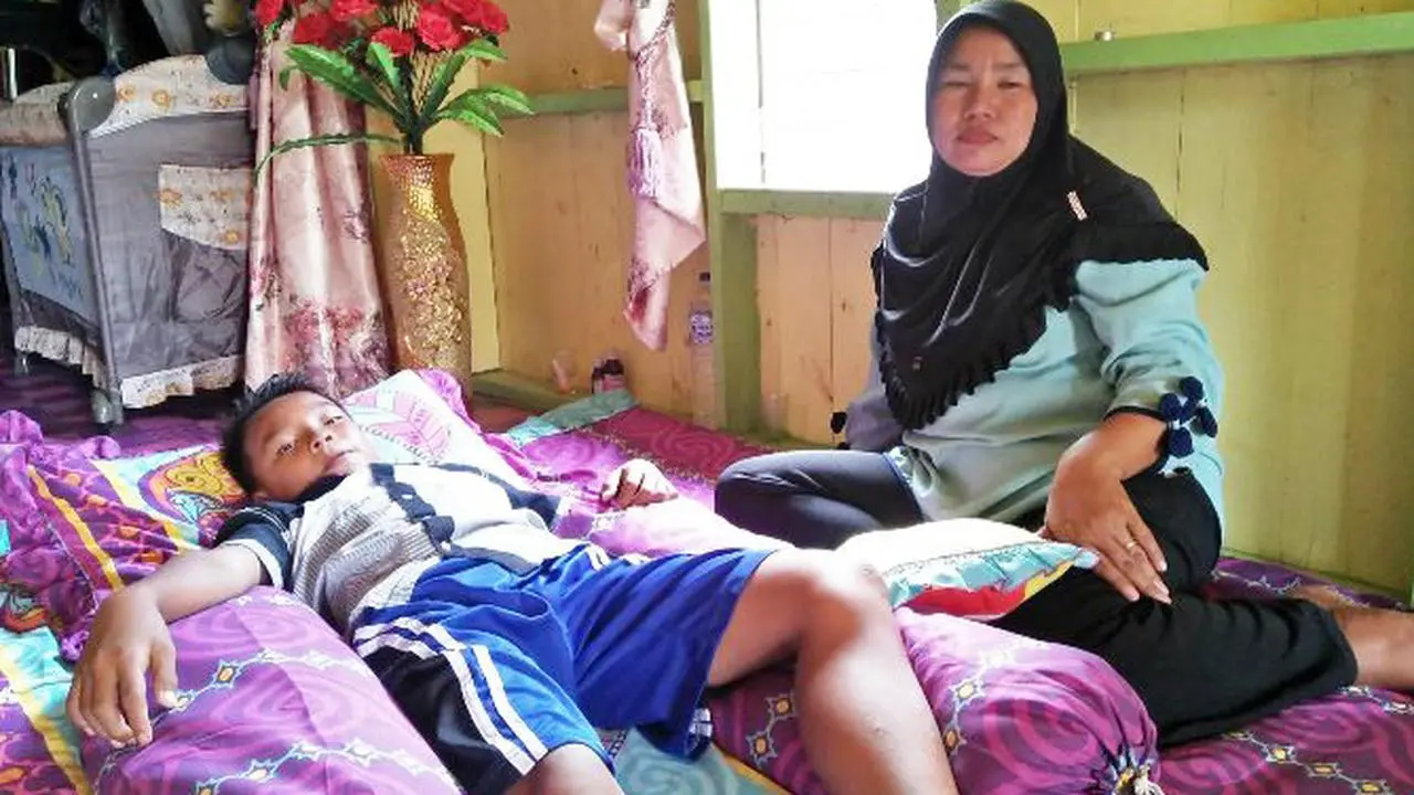 [Bintang] Demi Menyelamatkan Anak yang Diterkam Buaya, Ibu Ini Nekat Terjun ke Sungai