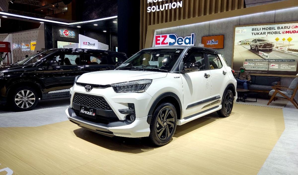 Mobil Toyota Raize