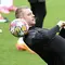 Manchester United Bidik Julian Ryerson, Dortmund Patok 26 Juta Euro