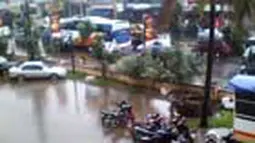 Genangan Air, Menimbulkan Kemacetan di Serpong