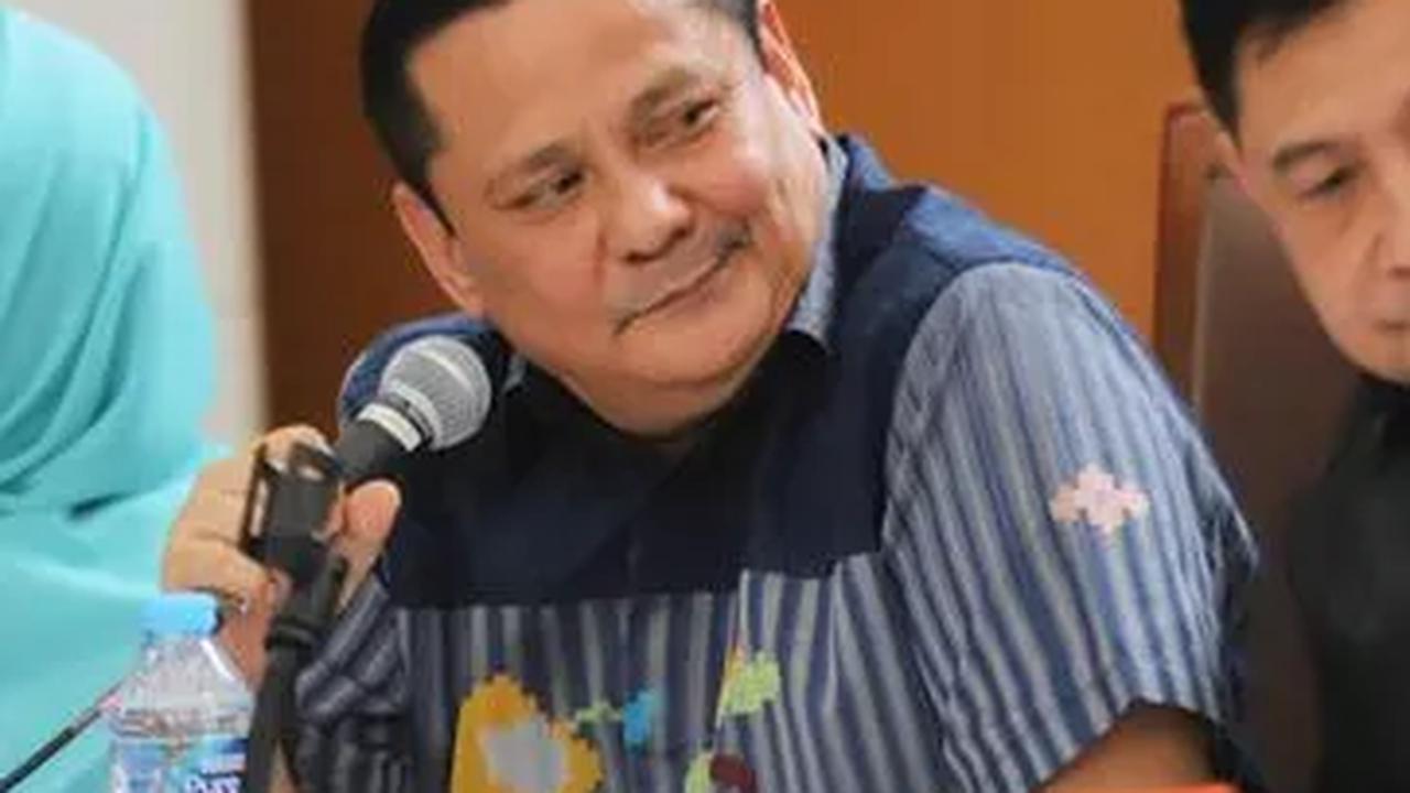 "Sanksi etika yaitu perilaku pelanggar dinyatakan sebagai perbuatan tercela. Lalu kewajiban pelanggar untuk meminta maaf secara lisan dihadapan Sidang KKEP dan atau secara tertulis kepada pimpinan Polri dan pihak yang dirugikan," ungkapnya.
