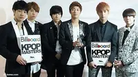 <i>Shadow</i> Milik B2ST Raih Pujian dari Billboard