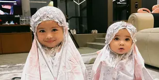 Ameena dan Azura. [Foto: Instagram/attahalilintar]