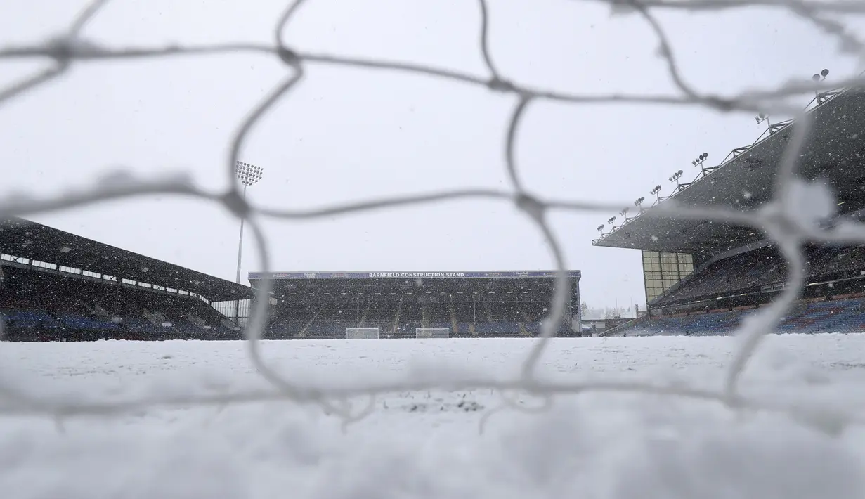 Ada rasa sedikit kekecewaan, karena kedua tim sudah siap bermain, tetapi Premier League sudah membuat keputusan tepat untuk kepentingan keamanan para pemain dan suporter. (AP Photo/Rui Vieira)
