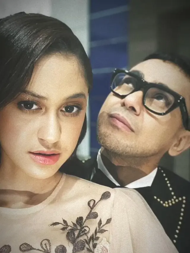 6 Komedian yang punya anak cantik