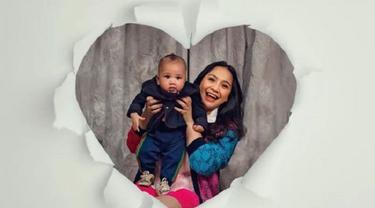 Nagita Slavina - Rayyanza (Foto: Instagram/@raffinagita1717)