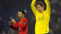 Selain dihuni para pemain muda, Manchester United juga memiliki para pemain tua yang berkontribusi besar dalam kejayaan Setan Merah. Berikut 4 pemain tertua yang pernah memperkuat Manchester United sepanjang sejarah. (Kolase Foto AFP)