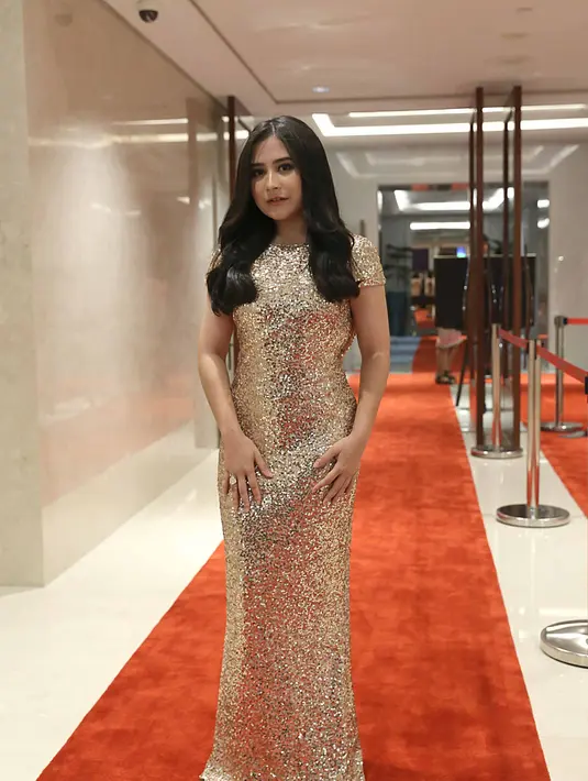 Sejak lama wanita berusia 20 tahun itu memutuskan untuk kembali mengejar pendidikan. Bintang sinetron Ganteng Ganteng Serigala itu tidak mau sukses kariernya tidak dibarengi pendidikannya. (Nurwahyunan/Bintang.com)