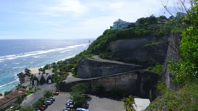 Pantai Melasti.
