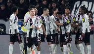 Para pemain Juventus merayakan gol yang dicetak Juan Cabal ke gawang Bologna pada lanjutan Liga Italia 2025/2026, Senin (15/12/2025) dini hari WIB. (Spada/LaPresse via AP)