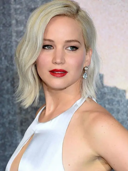 Meskipun maut hampir menjemputnya, namun tersiar kabar Jennifer tidak mengalami trauma. Menurutnya, ini hanya kecelakaan kecil yang terjadi dan bisa dialami oleh siapapun. Hal ini dijadikan pengalaman olehnya. (Instagram/jenniferlawrencepx)