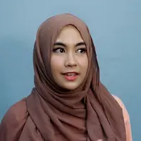 Tinggal di Bandung, membuat Anisa Rahma memilih makan di kala stres mengerjakan tugas akhir kuliahnya.