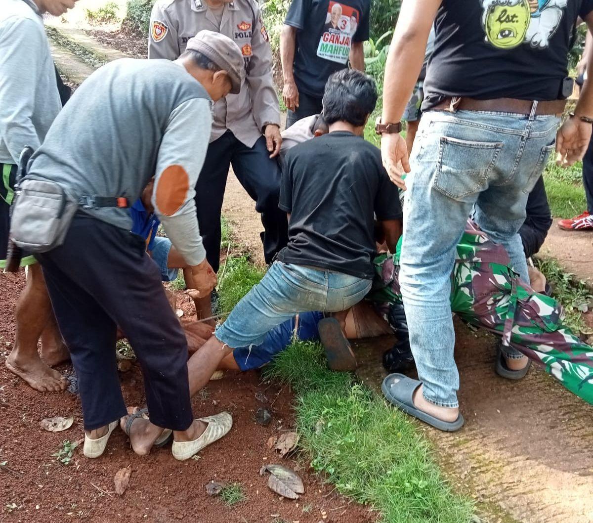Polisi mengatakan Tarsum suami pelaku mutilasi istri di Ciamis sudah diperiksa kejiwaannya oleh dokter.&nbsp; Tarsum kooperatif dan tenang saat menjawab pertanyaan dari dokter spesialis kejiwaan Rumah Sakit Umum Daerah (RSUD) Ciamis.