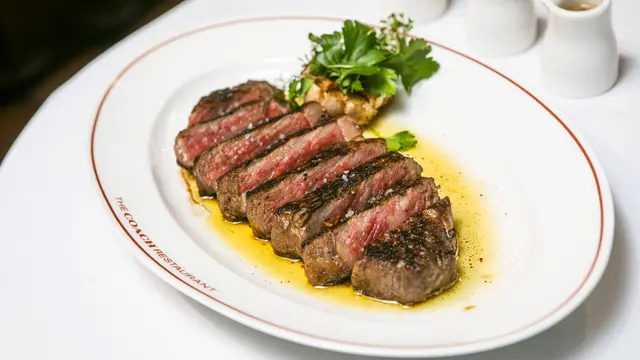 Menu makanan di The Coach Restaurant