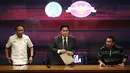 Ketua Umum PSSI, Erick Thohir (kanan) didampingi Waketum PSSI, Zainudin Amali (kiri) dan Ketua EXCO PSSI, Arya Sinulingga memberikan keterangan kepada wartawan saat konferensi pers pengumuman resmi FIFA Matchday antara Timnas Indonesia melawan Argentina di ruang media Stadion Utama Gelora Bung Karno (SUGBK), Jakarta, Rabu (24/05/2023). (Bola.com/Bagaskara Lazuardi)