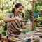 8 Cara Membuat Pot Gantung dari Botol Minyak Goreng Bekas 2 Liter, Hemat Biaya dan Ramah Lingkungan