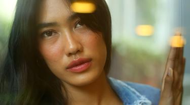 Luka Lagu Sendu Alika Bernuansa Drama Korea News Entertainment Fimela Com Lirik lagu luka ini cukup puitis, yang bercerita. luka lagu sendu alika bernuansa drama