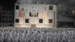 Otoritas Keamanan Arab Saudi menggelar parade militer Rabu (21/6/2023).  (AP Photo/Amr Nabil)