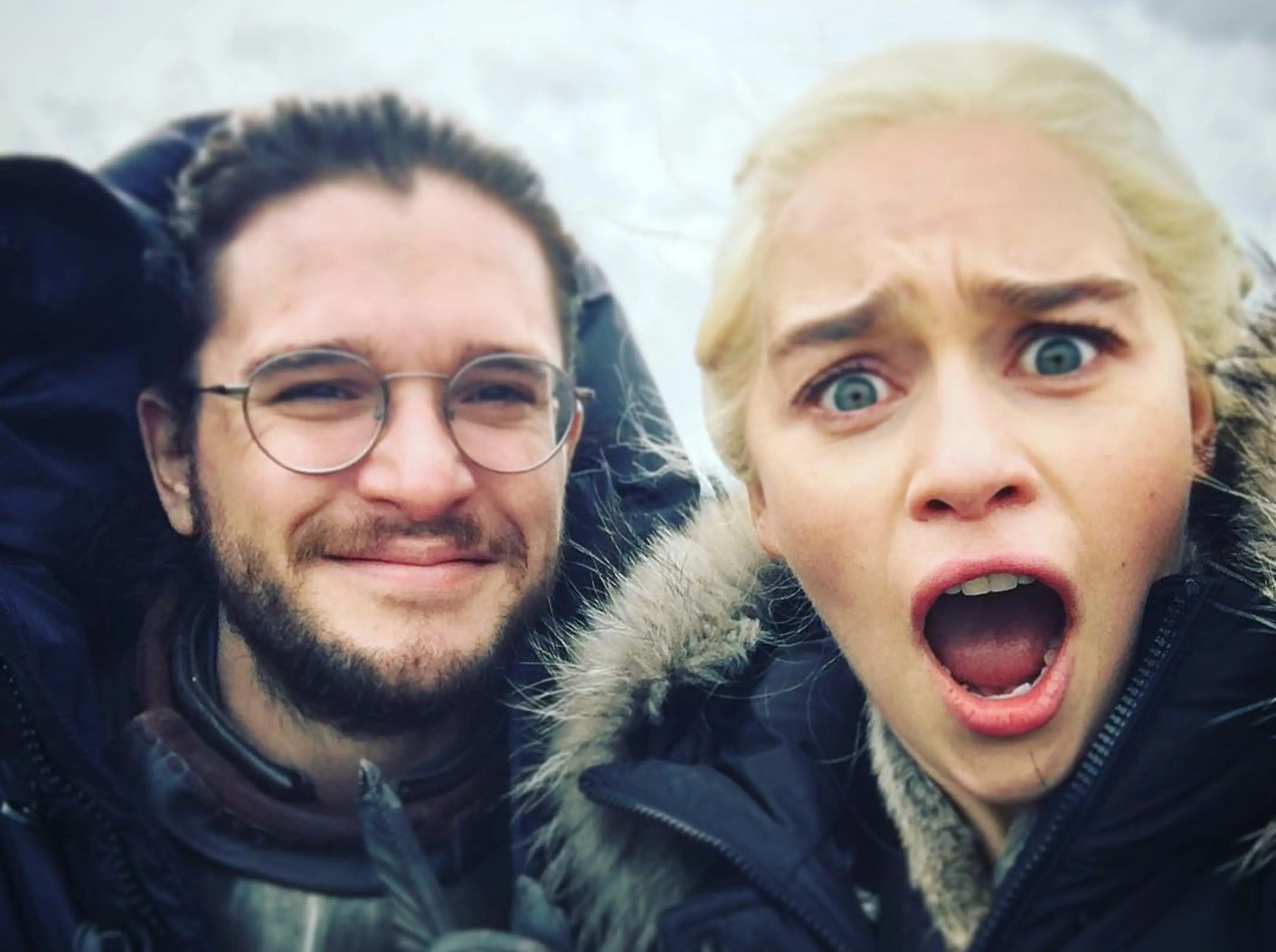 Pemain Game of Thrones, Emilia Clarke dan Kit Harington (Sumber: Instagram/ emilia_clarke)