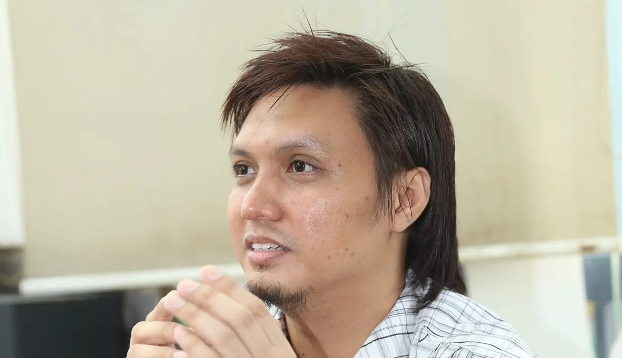 "Kata Rasul, barang siapa yang mengikuti sunahhku maka ia mencintaiku. Dan nanti di surga dia akan bersamaku. Salah satu sunnah Rasul itu berdakwah, sampaikanlah walau hanya satu ayat," ujar Icha, di kawasan Tebet, Senin (29/5). (Andy Masela/Bintang.com)