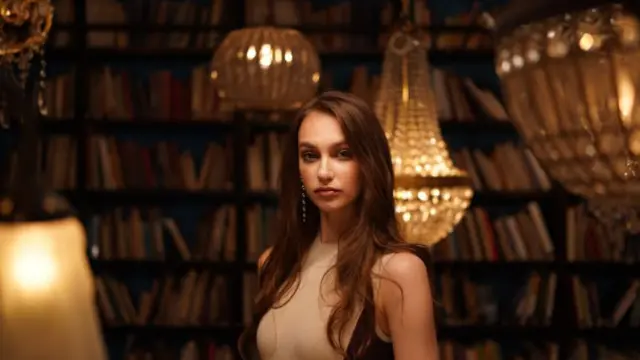 Rekomendasi Lensa Kamera Serba Bisa yang Ringan dengan Bokeh yang Maksimal