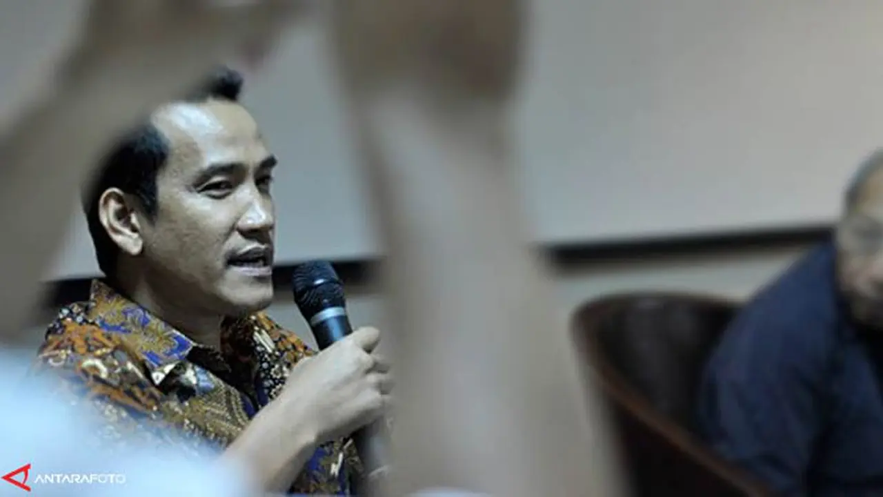 refly-harun-131003b.jpg