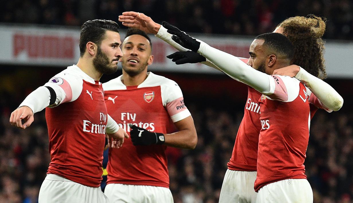 2. Arsenal - Sulitnya Henrik Mkhitaryan bermain di sayap kanan membuat Arsenal begitu membutuhkan Robben. Terlebih lagi Arsenal memang tengah membutuhkan pemain depan yang berpengalaman. (AFP/Glyn Kirk)