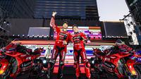 Dua pembalap Ducati, Pecco Bagnaia dan Marc Marquez. (X/Ducati Corse)