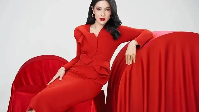 10 Inspirasi Outfit 17an untuk Segala Look dari Artis Tanah Air, Mulai dari Maudy Ayunda, Enzy Storia, hingga Cinta Laura