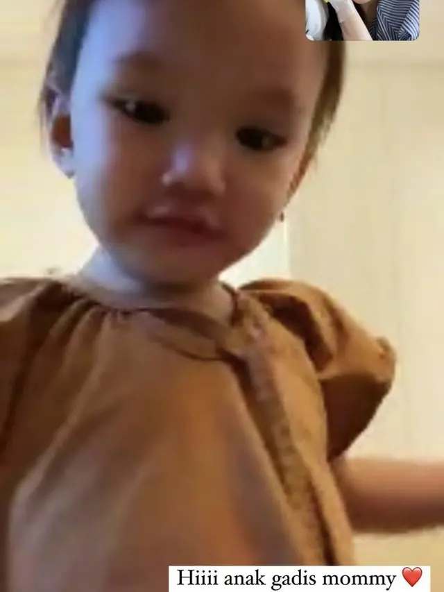 Dikabarkan Jatuh Sakit, Ini 6 Potret Terbaru Shandy Aulia. (Sumber: Instagram/shandyaulia)