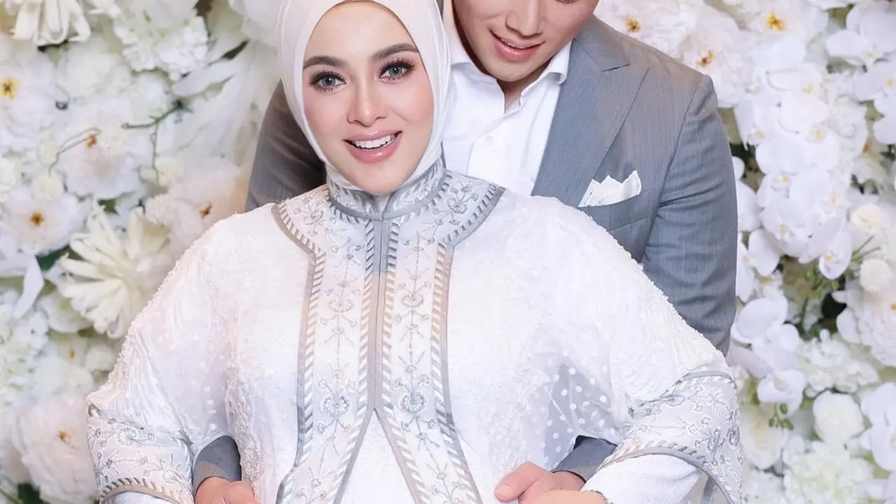 Syahrini Hamil