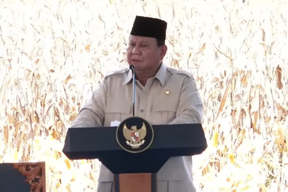 Presiden Prabowo Subianto dalam Panen Raya Jagung Serentak Kuartal II, Kamis (5/6/2025). (Arief/Liputan6.com)