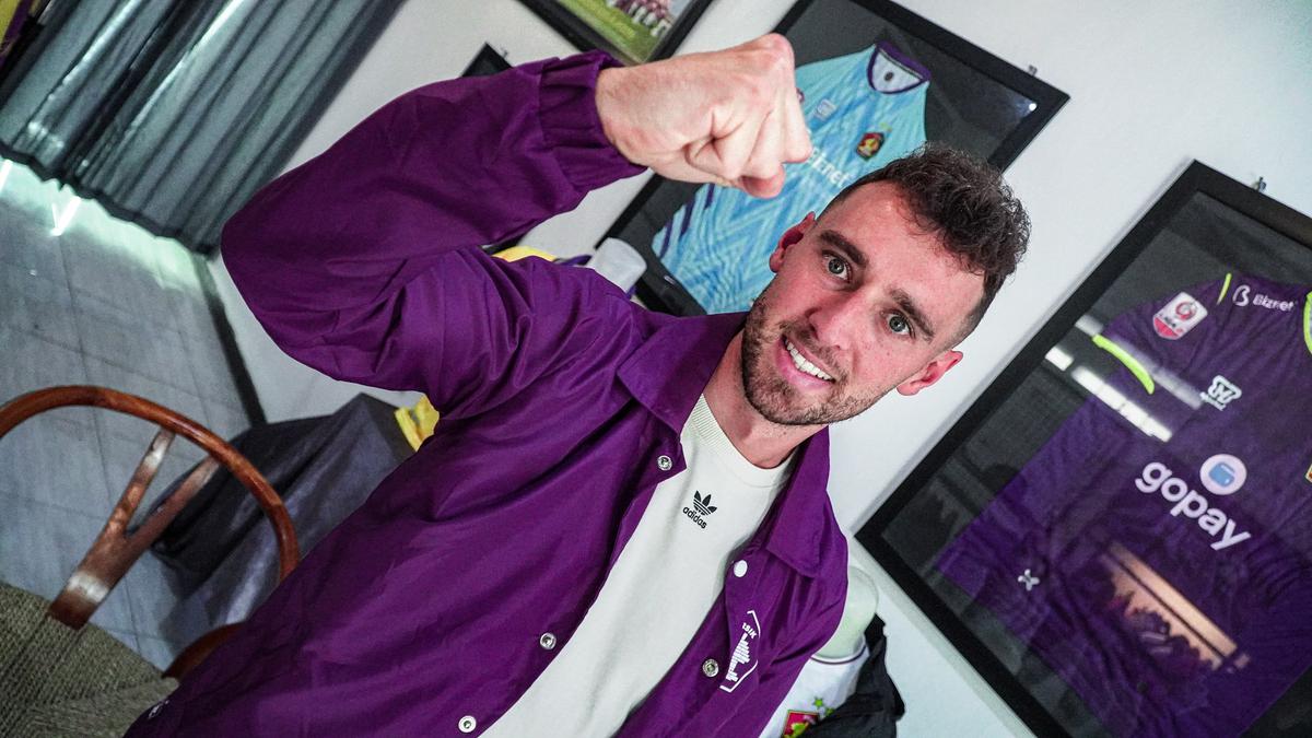 Bursa Transfer BRI Super League: Persik Datangkan Eks Gelandang Osasuna dari La Liga Spanyol