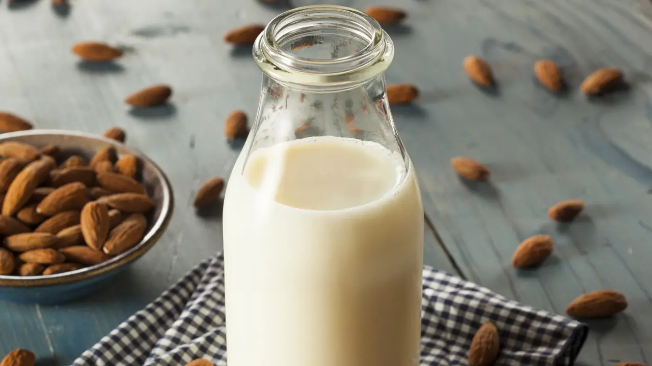 [Bintang] 3 Alasan Kenapa Susu Almond Pilihan Tepat untuk Diet