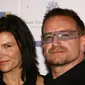 Bono dan istrinya (Ustart.com)