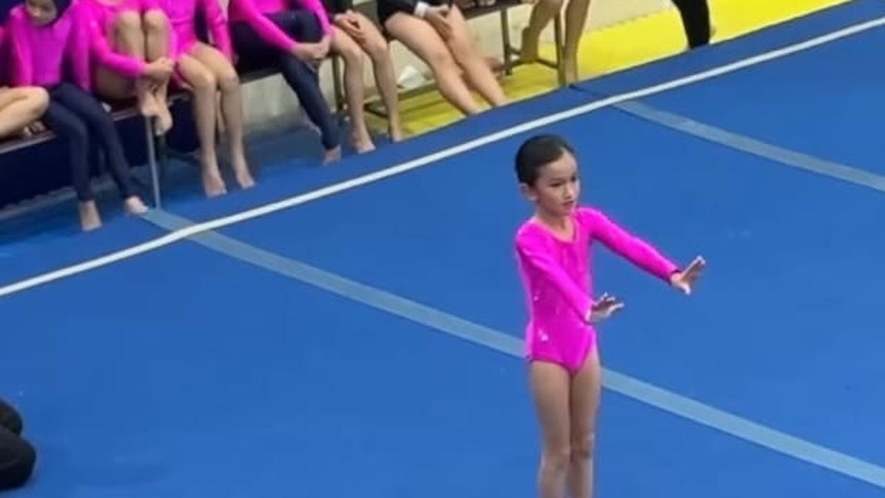 7 Potret Salma Jihane Anak Rio Dewanto dan Atiqah Hasiholan Ikut Kejuaraan Gymnastic di Bangkok, Berhasil Bawa Pulang 4 Medali Emas