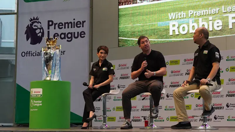 Robbie Fowler Berkunjung ke Indonesia