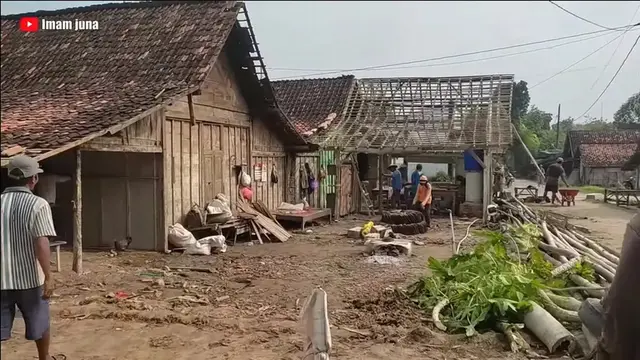 Potret rumah Pratama Arhan sebelum direnovasi (Sumber: Youtube/ Imam Juna)