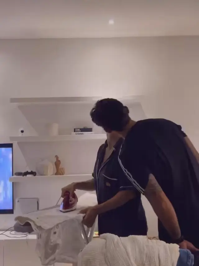 Jennifer dan Irfan Bachdim terlihat mesra