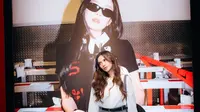 5 Gaya Audi Marissa Hadiri Pop Up Brand Tumbler Mewah Kolaborasi Jennie BLACKPINK
