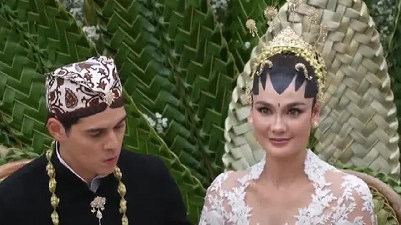 Potret Cantik Luna Maya saat Akad Nikah, Pakai Busana Pengantin Adat Yogyakarta dengan Paes Ageng dan Veil