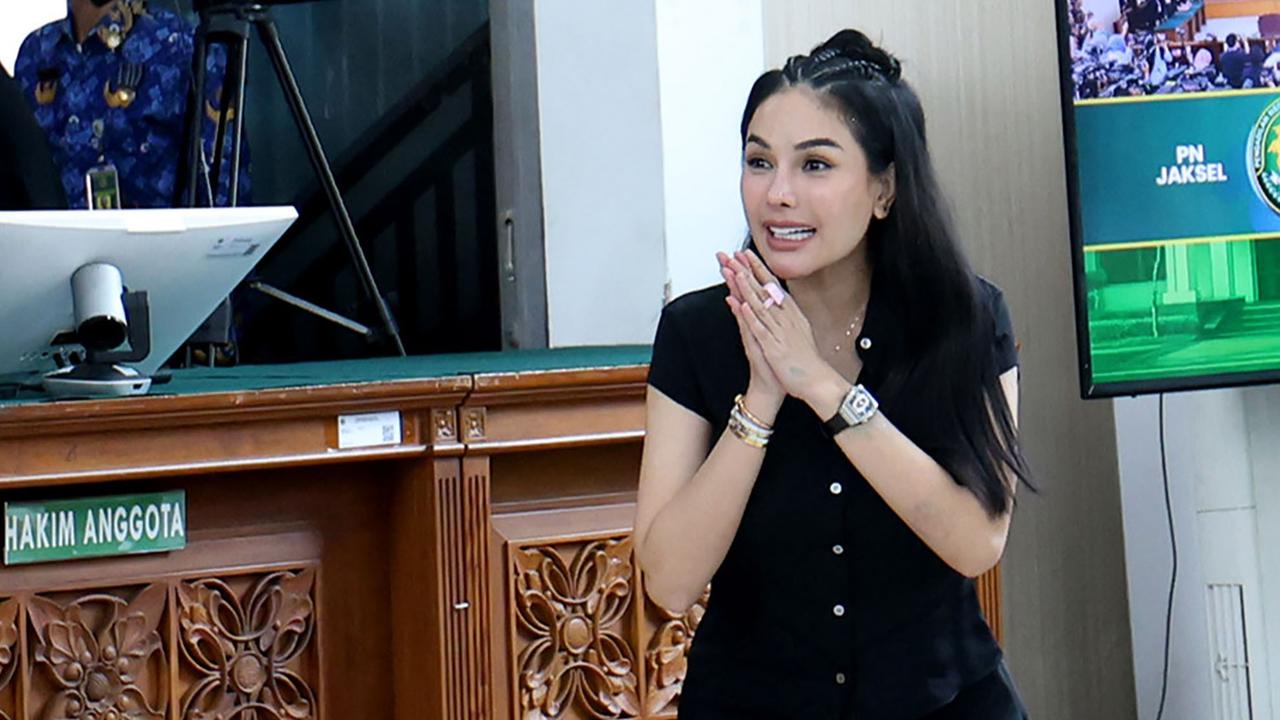 FOTO: Lolos dari Dakwaan TPPU, Nikita Mirzani Tetap Divonis 4 Tahun Penjara