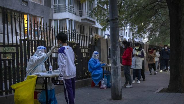 Guangzhou Alami Lonjakan Kasus COVID-19