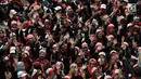Peserta aksi dari sejumlah elemen buruh mengikuti aksi memperingati Hari Buruh Sedunia di kawasan Jakarta, Rabu (1/5/2019). Buruh dari berbagai daerah di Jabodetabek serentak turun ke jalan menuju Istana Negara untuk menyuarakan 7 tuntutan. (merdeka.com/Iqbal S Nugroho)