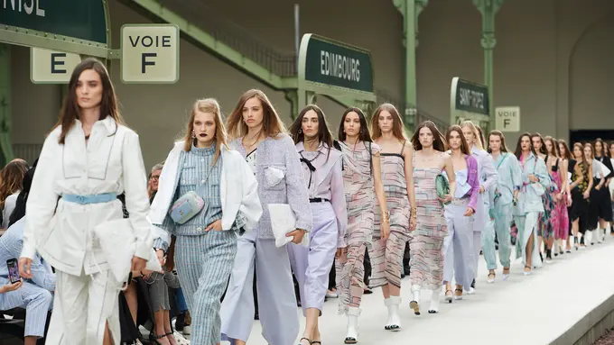 Koleksi Transisi Chanel 2019 Menjadi Debut dari Virginie Viard