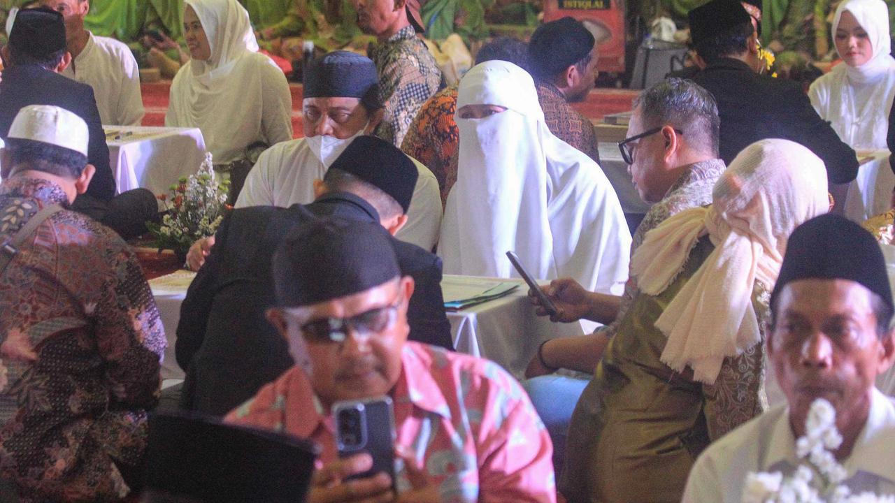 FOTO: 51 Pasangan Resmi Menikah Gratis di Masjid Istiqlal
